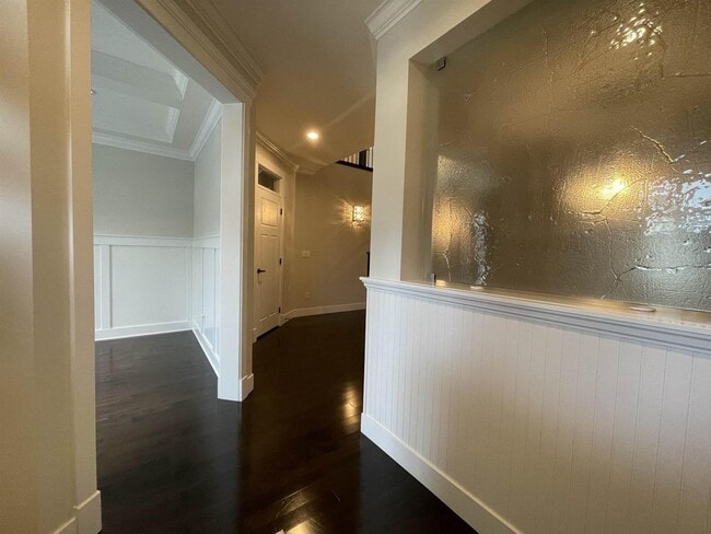 Photo du bâtiment - 16316-1626A 26a Ave