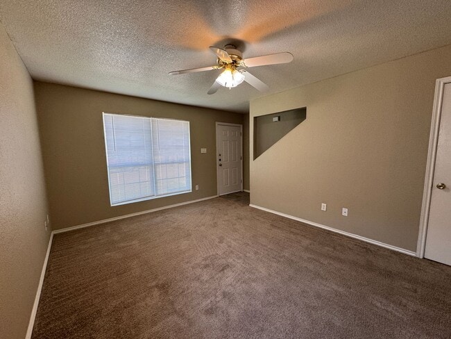 Building Photo - 4408 Abigail Dr