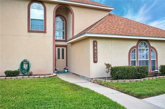 Building Photo - 14126 River Rock Dr