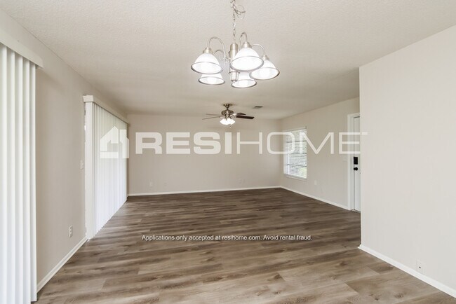 Building Photo - 960 Beechfern Ln