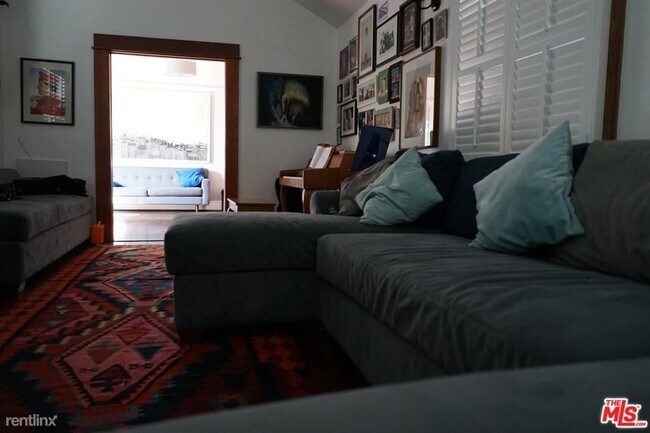 Foto del edificio - 4 br, 3.5 bath House - 2233 Baxter St