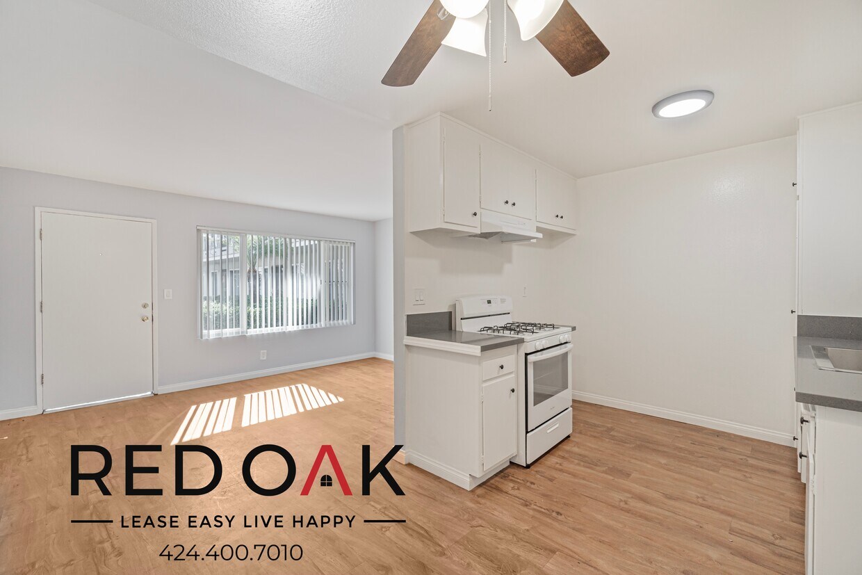 Foto principal - 9210 Somerset Blvd