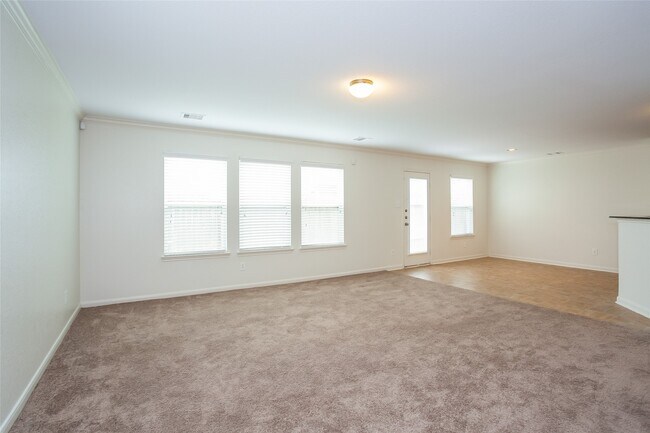 Foto del edificio - 2727 Skyview Grove Ct