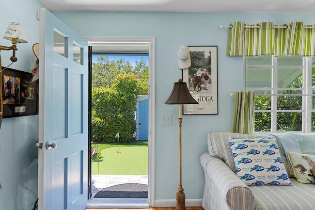Foto del edificio - 430 N Ocean Breeze