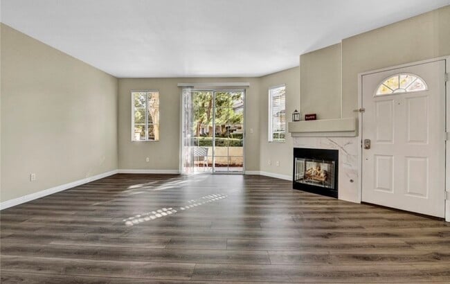 Foto del edificio - 8028 E Far Canyon Way