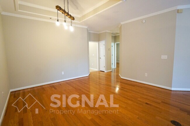 Foto del edificio - 2825 7 Oaks Cir