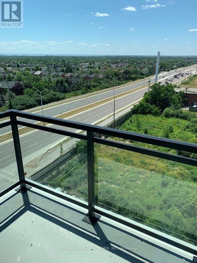 Building Photo - 95 Dundas St W