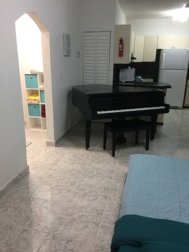 Foto del edificio - 3168 SW 21st St