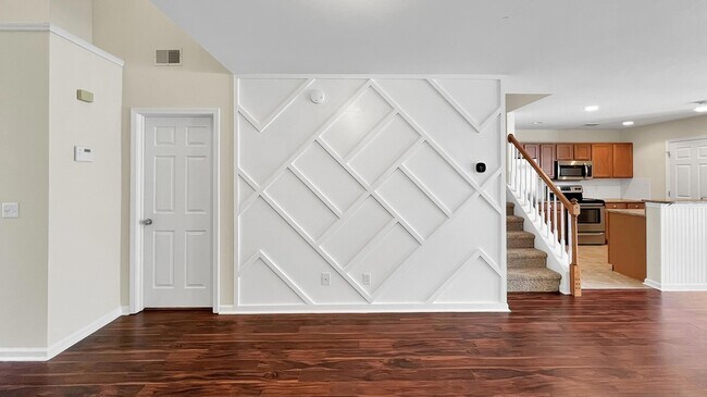 Building Photo - 4824 Willow Brook Ln