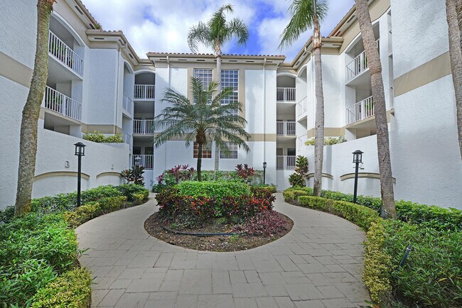 Building Photo - 7370 Orangewood Ln