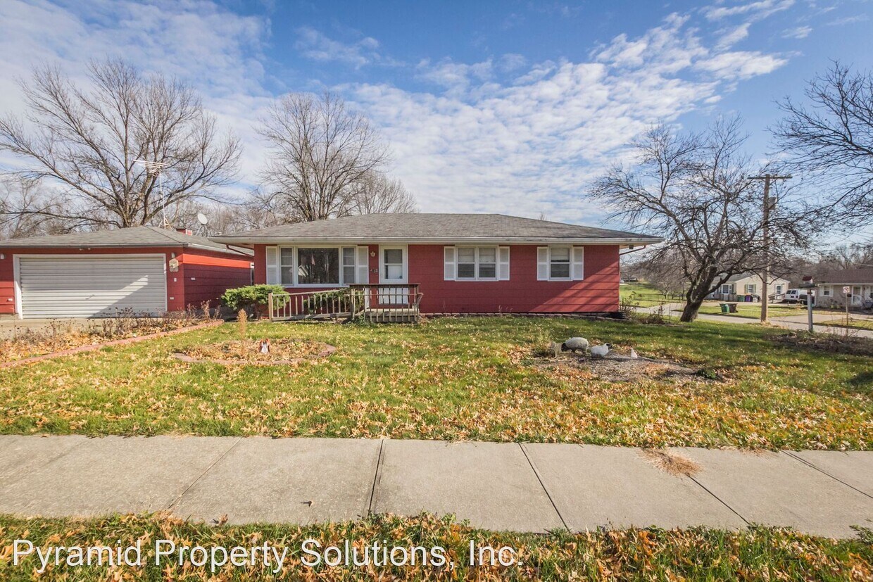 Foto principal - 3 br, 2 bath House - 410 S D St