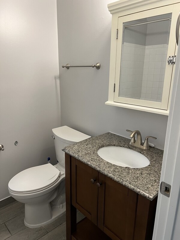 Foto del edificio - 987 Montie Rd