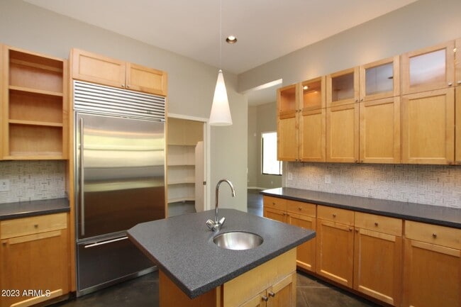 Building Photo - 5844 E Carefree Mountain Dr