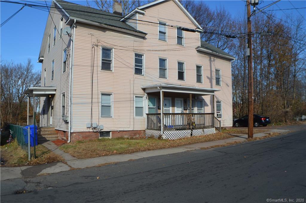 59 Asnuntuck St, Enfield, CT 06082 Room for Rent in Enfield, CT