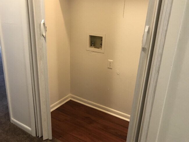 Foto del edificio - 9133 13th Ave