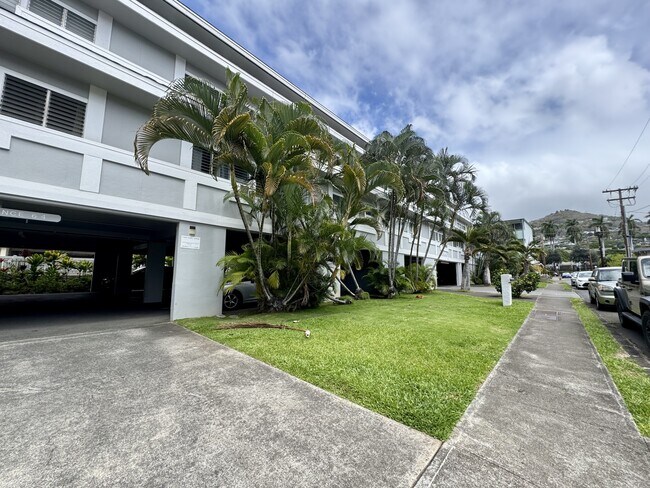 Foto del edificio - 1512 Halekula Way