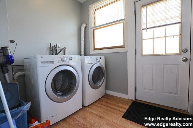 Foto del edificio - 27 South Crescent Circuit