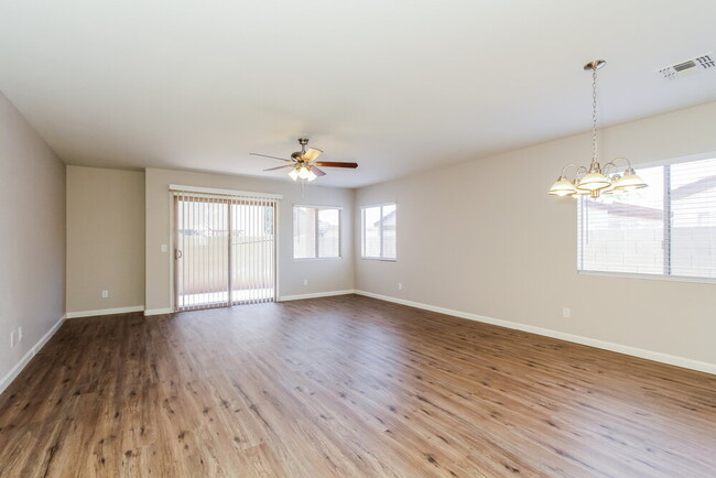 Building Photo - 8419 W Veliana Way