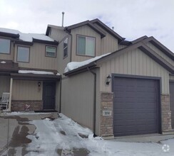 Building Photo - 104 Seminole Dr