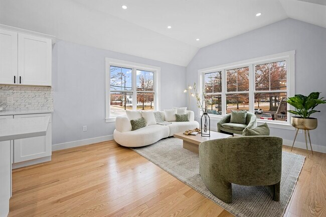 Foto del edificio - 69 Readville St