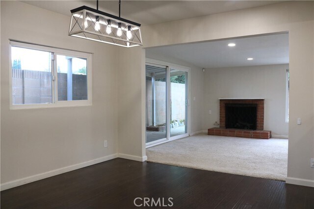 Building Photo - 1562 Lark Ln
