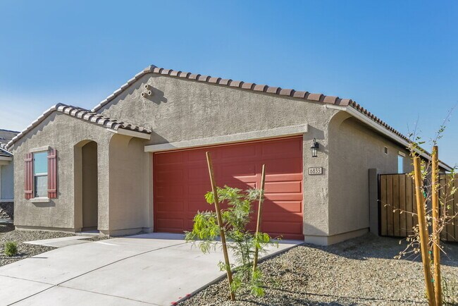 Building Photo - 6833 W Marguerite Ave