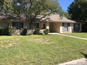 Building Photo - 13851 Susancrest Dr