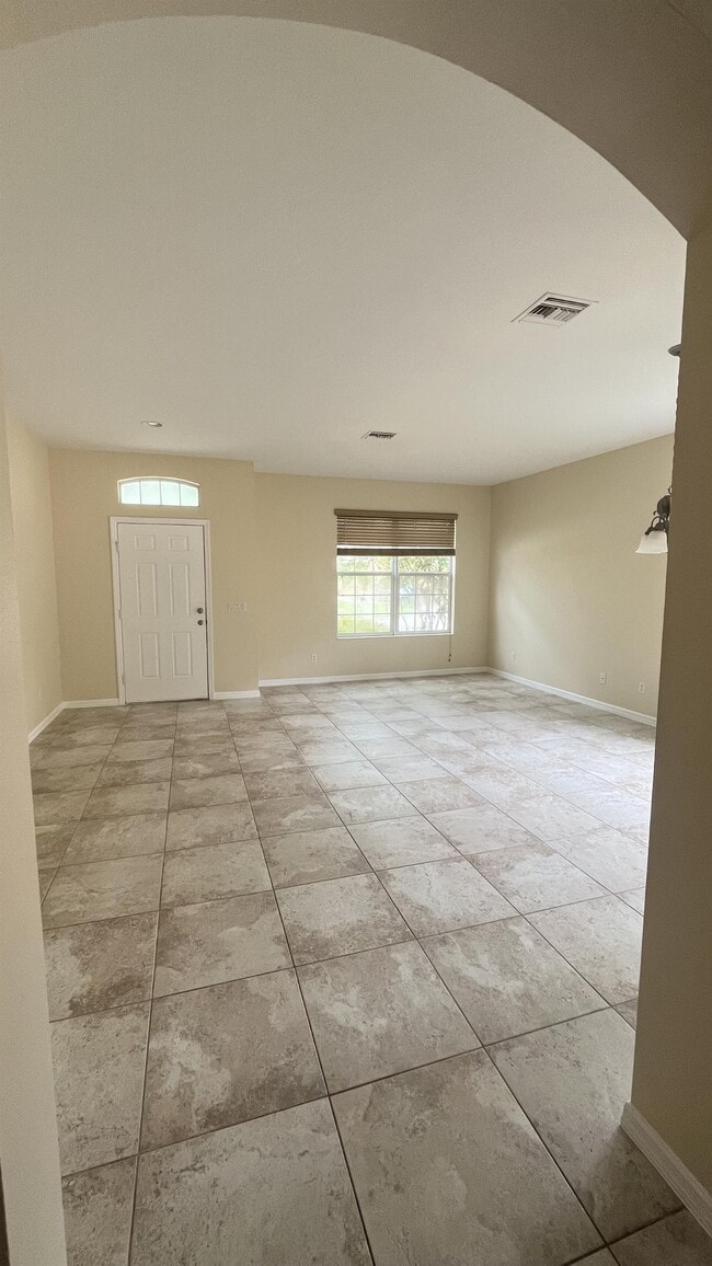 Building Photo - 9368 Via San Giovani St