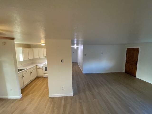 Building Photo - 1673 W Victory Rd