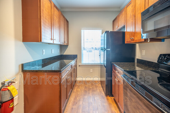 Building Photo - 224 Adderman Dr