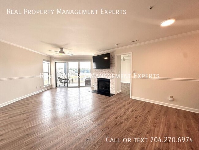 Foto del edificio - 1038 Southwest Dr