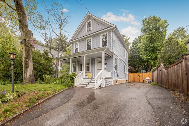 Building Photo - 64 Columbia Ave