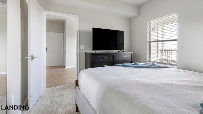 Foto del edificio - 7027 Farm-To-Market Rd 78