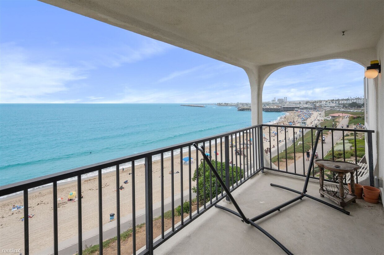 Primary Photo - 1 br, 1 bath Condo - 565 Esplanade 108