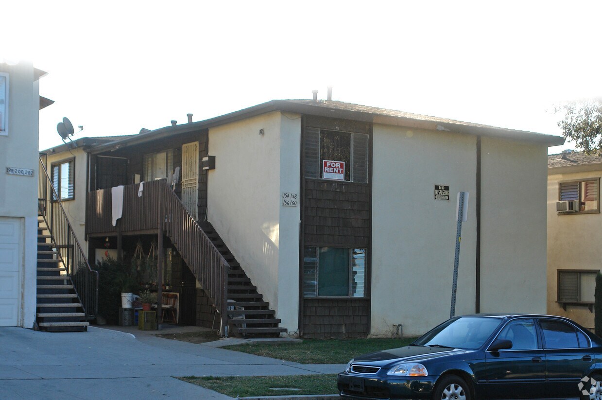Primary Photo - 138-144 N Grandview Ave