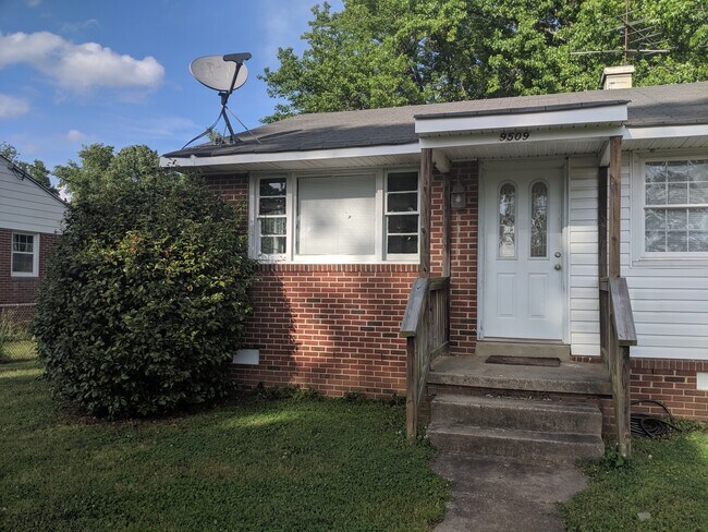 Foto del edificio - 9509 Dawnshire Rd