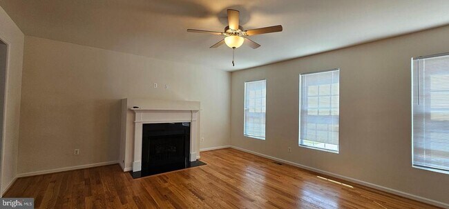 Foto del edificio - 114 Brockham Ct