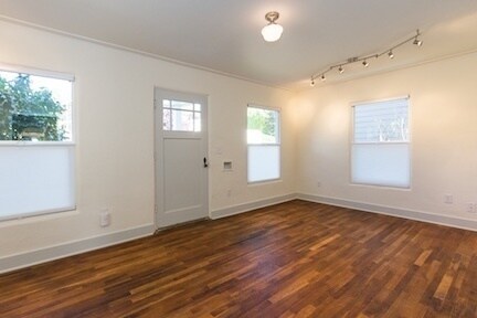 Foto del edificio - Seward Park Home