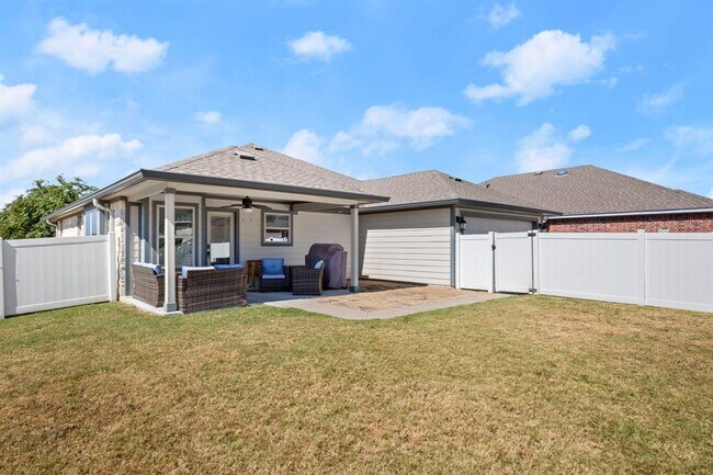 Foto del edificio - 820 Bryce Canyon Dr