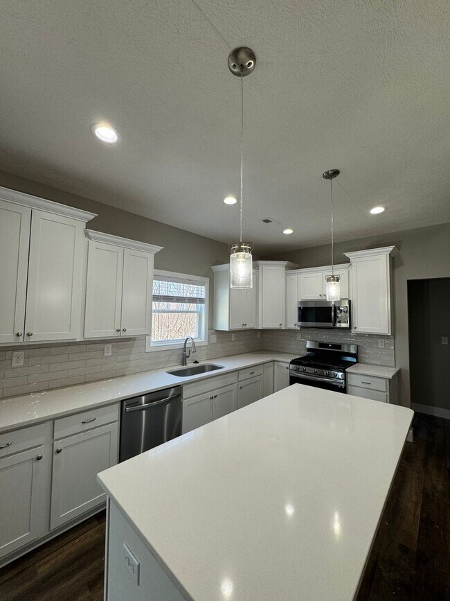 Foto del edificio - 4 Bedroom Single Family Home - WEST LAFAYETTE