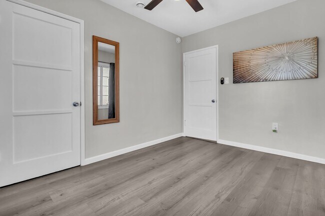 Foto del edificio - 6415 W 87th St