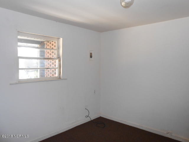 Building Photo - 113 Newberry St
