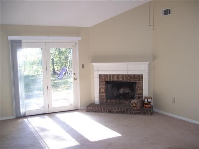 Building Photo - 13 Doe Tail Ct