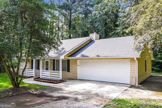 Building Photo - 897 Raintree Ct SE
