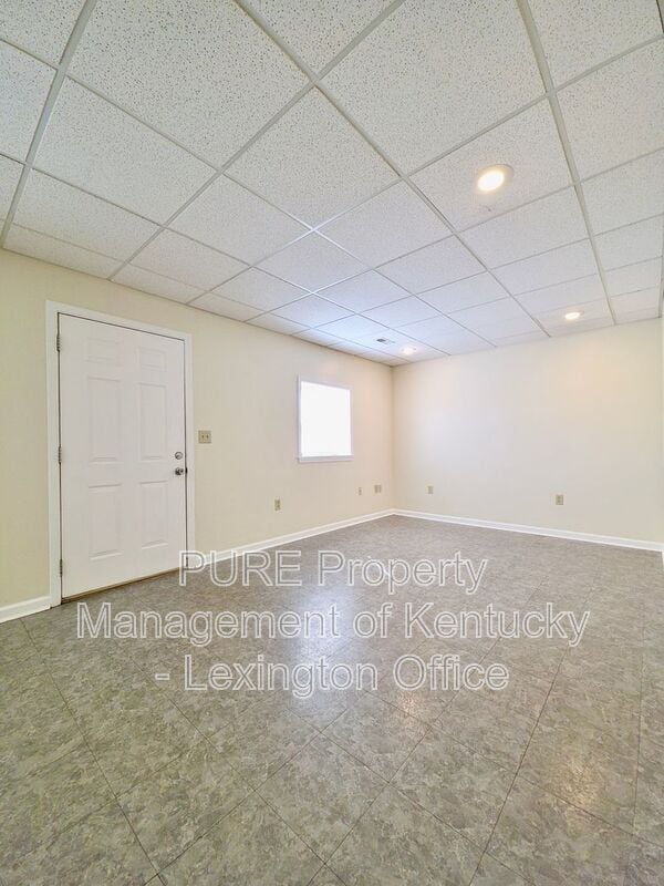 Building Photo - 3045 Colonel Rd