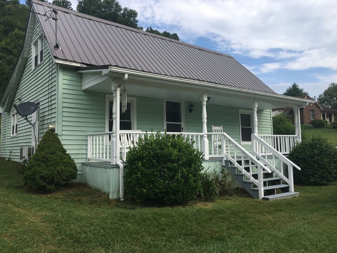Primary Photo - Charming 2 Bedroom Cottage In Vilas