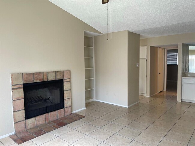 Building Photo - 6701 Sands Point Dr