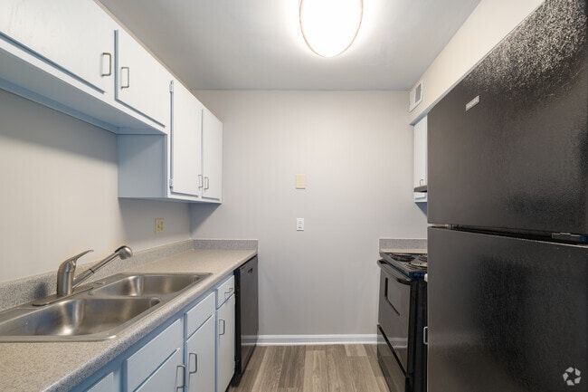 2BR, 2BA - Cocina de 895SF2 - Deer Park