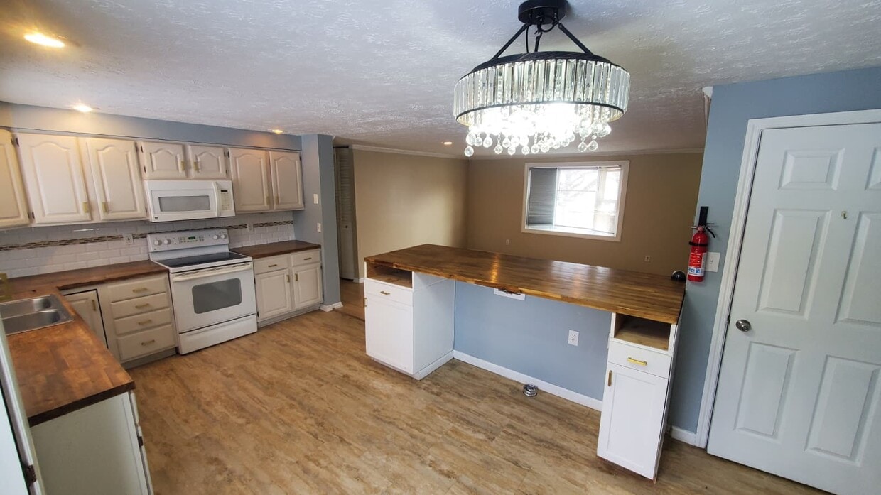 Primary Photo - 1364 Karahill Dr