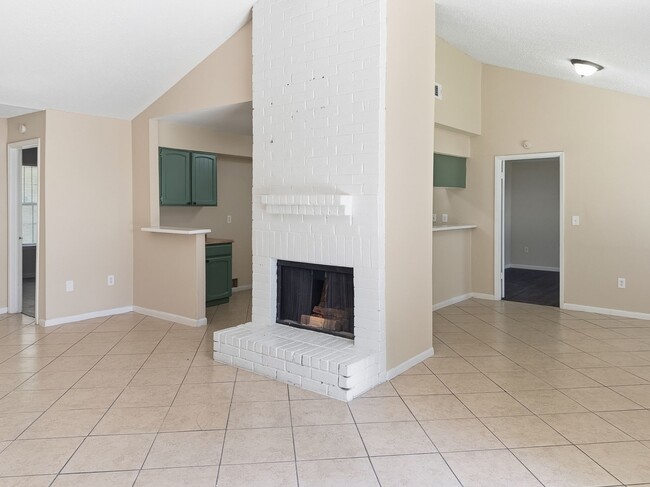 Building Photo - 2330 Cades Cove Dr